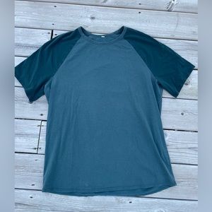 Lululemon shirt